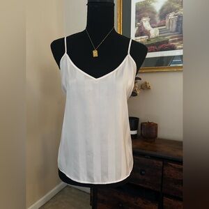 Chic White Women's Tank Top